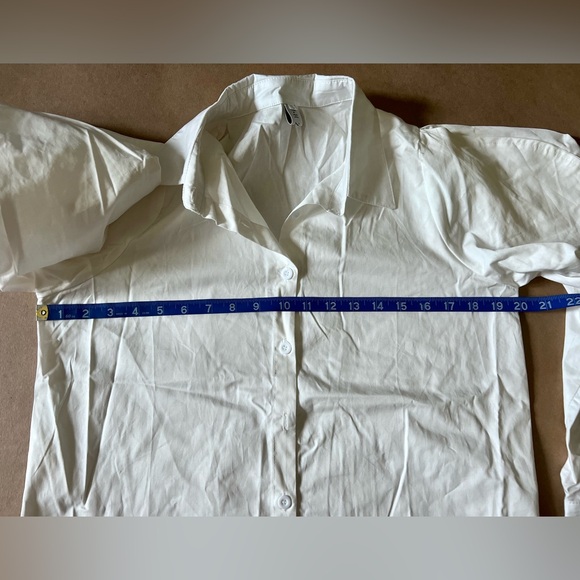 Puff Sleeve Button Front Top - Picture 5 of 6